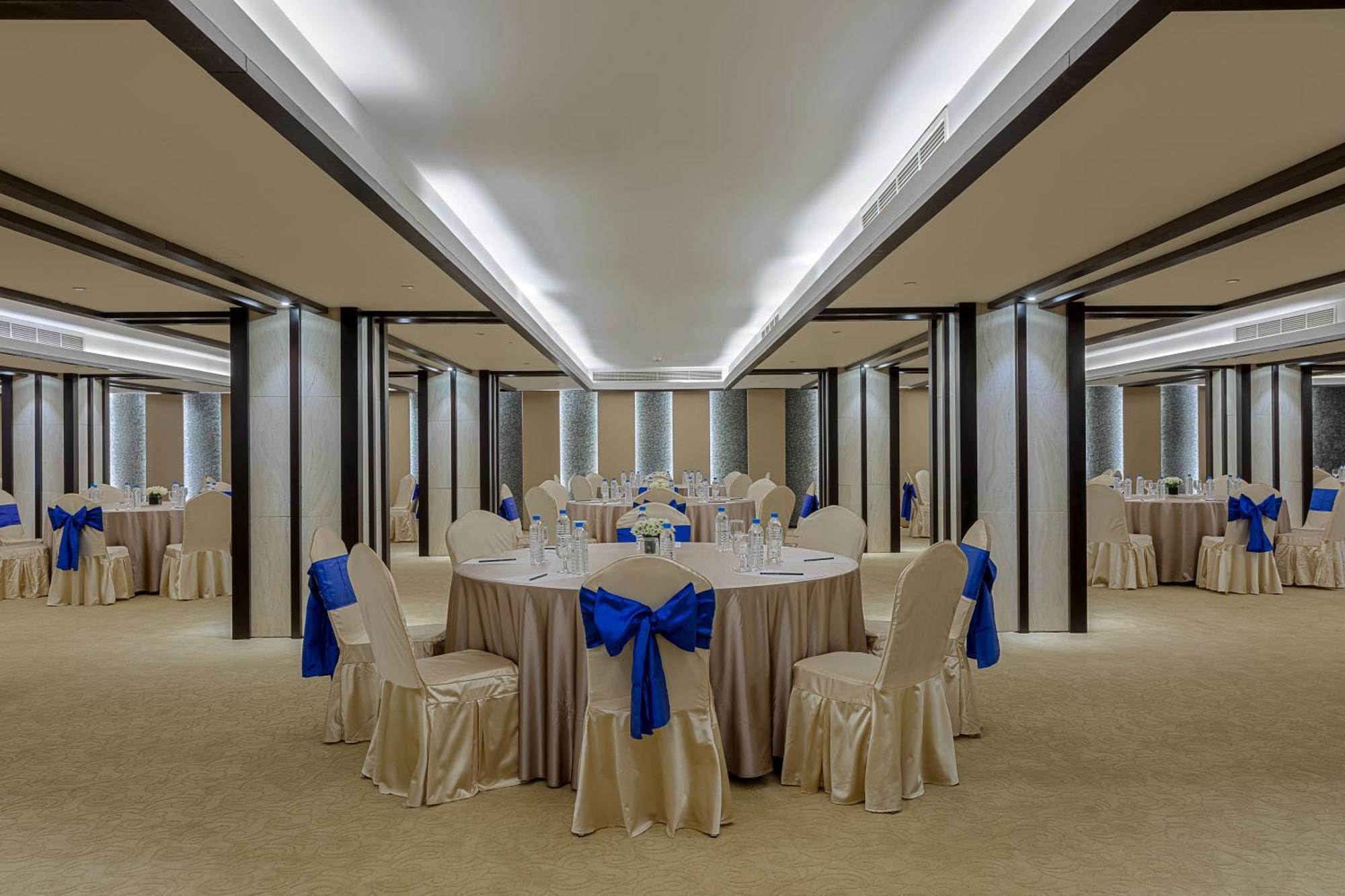 Yangon Thanlwin Hotel Екстериор снимка