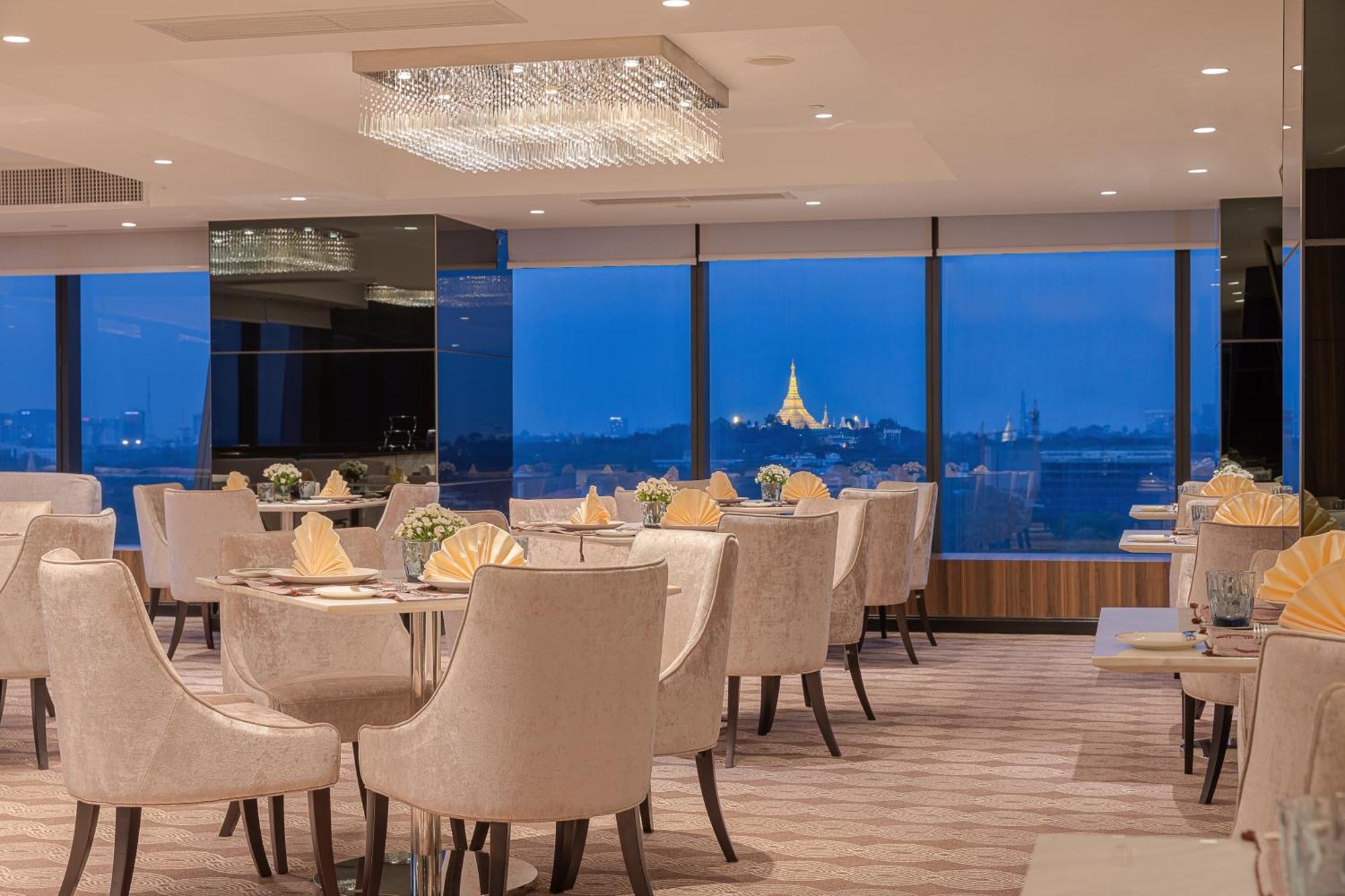 Yangon Thanlwin Hotel Екстериор снимка