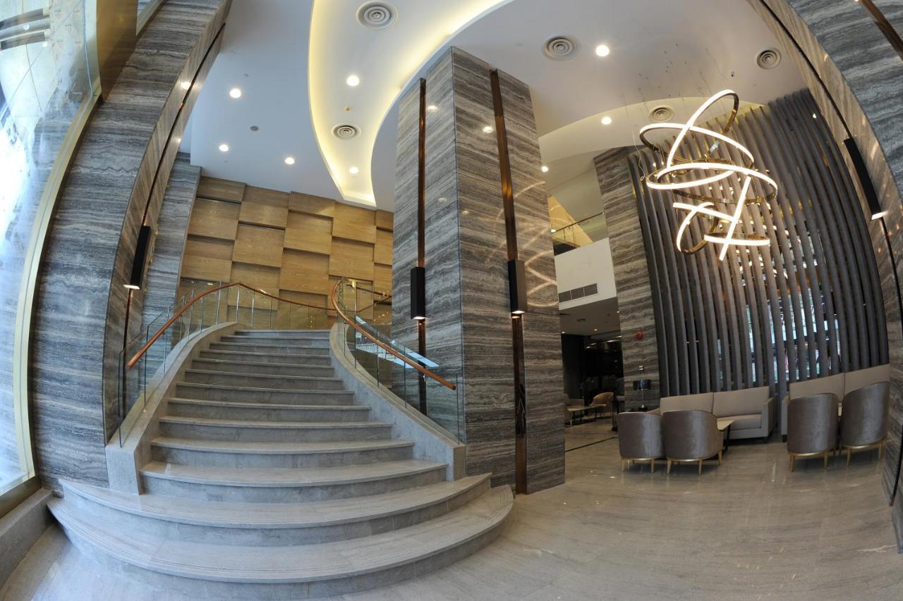 Yangon Thanlwin Hotel Екстериор снимка